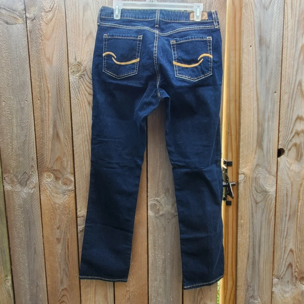 Levi's Signature  Mid Rise Straight  Women's Size 14 EUC - Picture 2 of 10